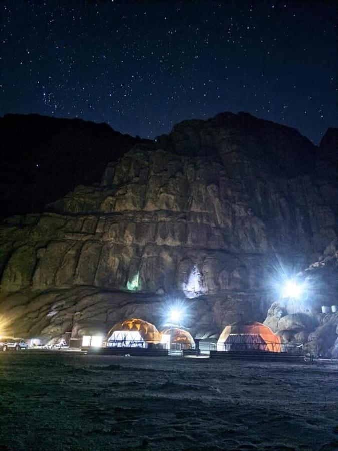 Sami Al Muzna Rum Camp Wadi Rum Esterno foto